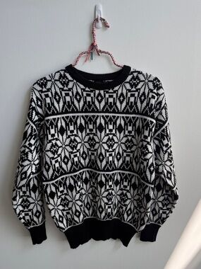 Vintage acrylic sweater - medium